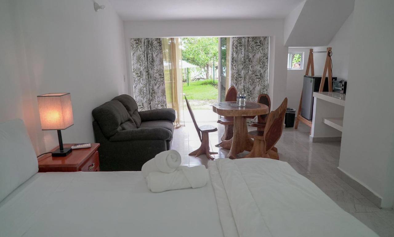 Suites Pancho Villas Bacalar - Lagoon View Eksteriør bilde